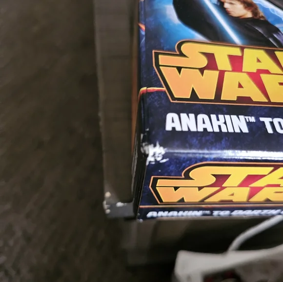 Star Wars Anakin to Darth Vader Action Figure With Lights And Sounds - Picture 6 of 6